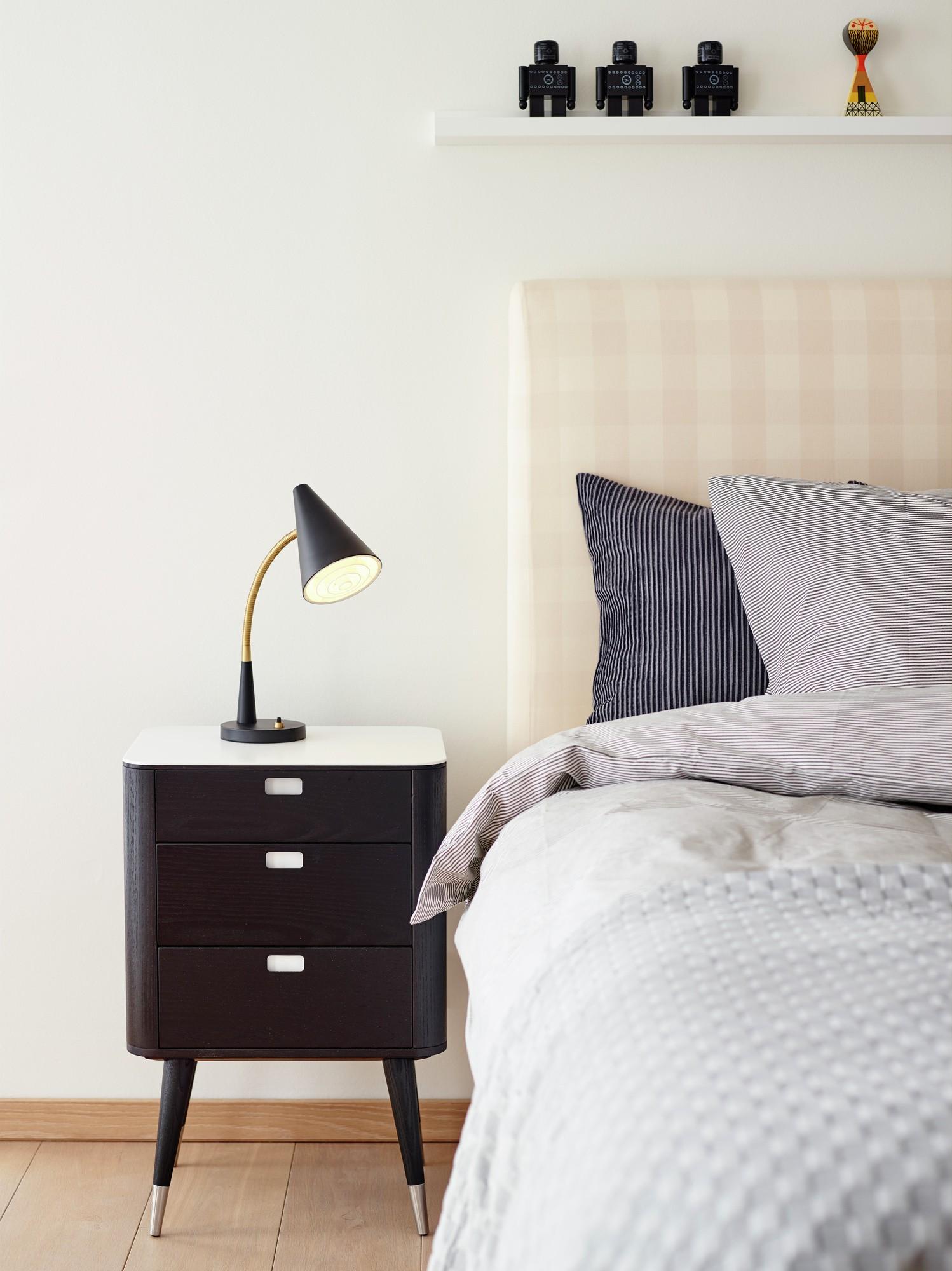 Herstal duet bordlampe sort og messing