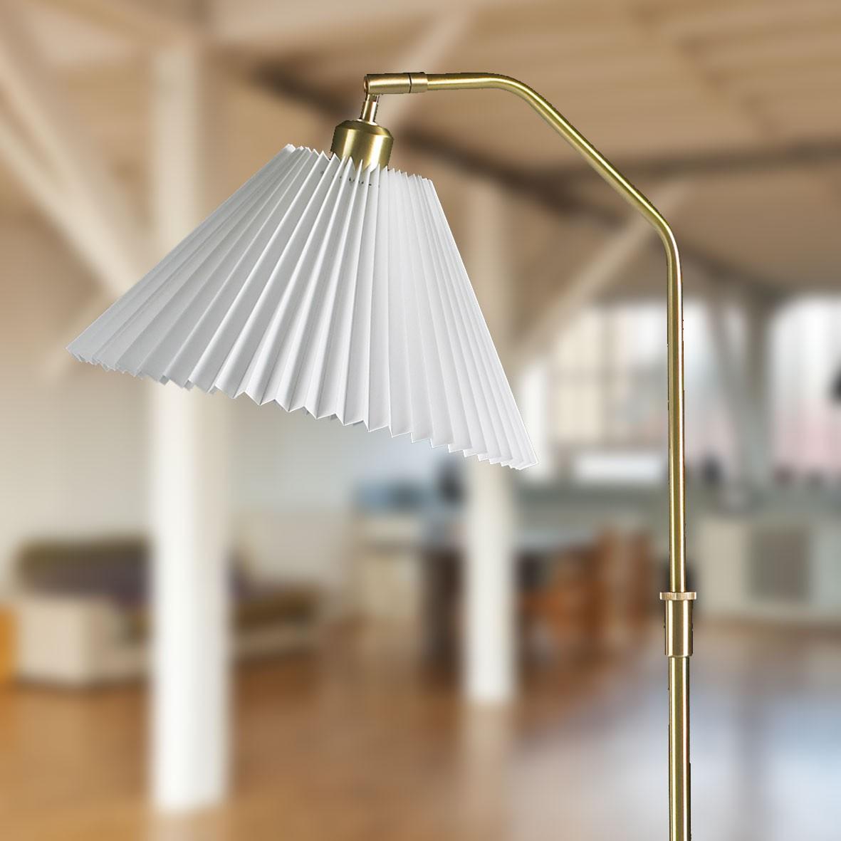 halo-design-berlin-gulvlampe-messing